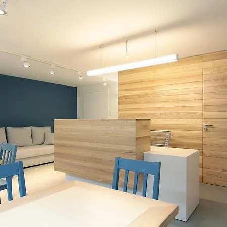 Solano B&B 우스트카